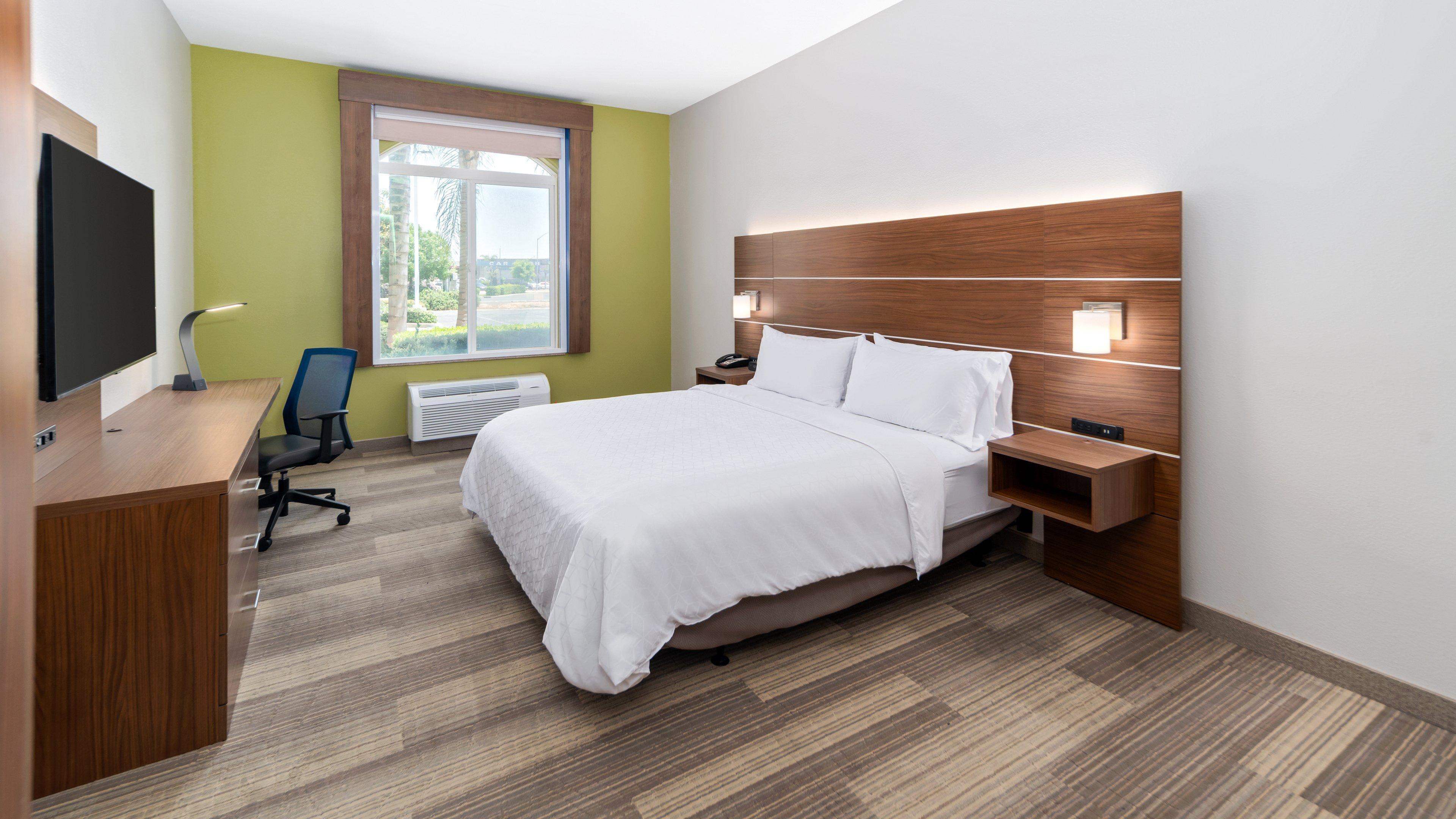 Holiday Inn Express & Suites Dinuba West By Ihg Екстер'єр фото