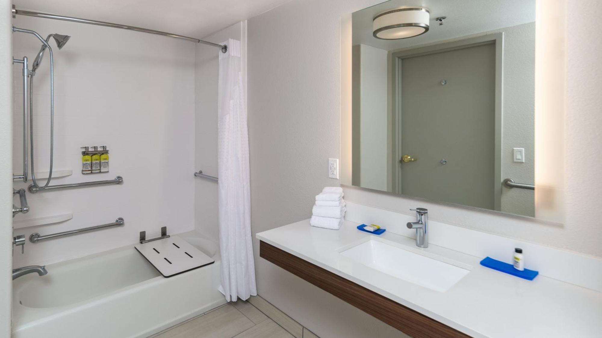 Holiday Inn Express & Suites Dinuba West By Ihg Екстер'єр фото